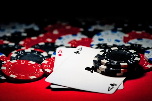 Texas Poker table on hoye55 login with community cards